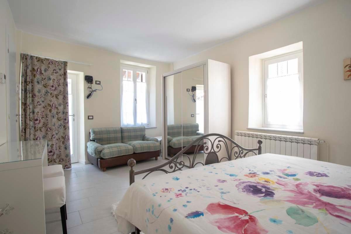 Casa Mia Βίλα Castelveccana Εξωτερικό φωτογραφία